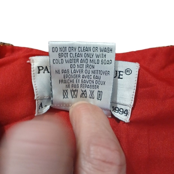 Pappel Boutique Red and Gold Ornate Cropped Blazer Size Medium - Picture 7 of 8